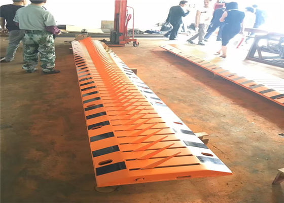 مسدود کننده ضد تروریسم قاتل تایر با ضخامت تیغه 10 میلی‌متری و ساختار فولاد A3